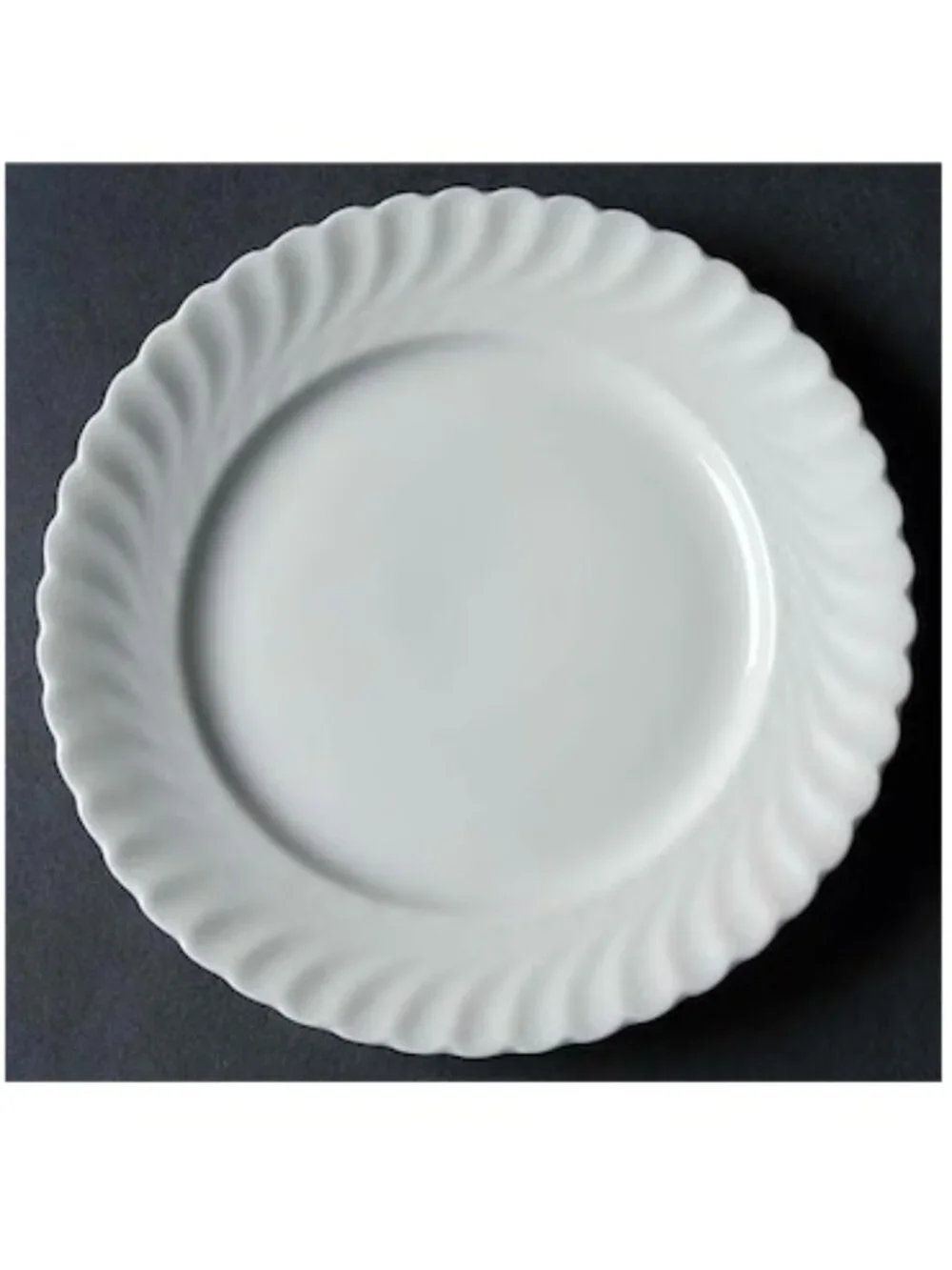 AK Kaiser Germany 13pc China Nicole Plates 4 dinner 4 bread 5 salad White Swirl